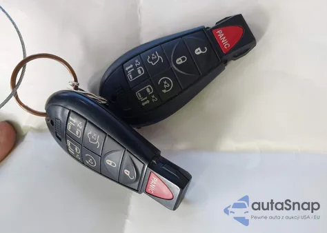 2013 Chrysler Town & Country Touring-L z USA, uszkodzony, nr VIN 2C4RC1CG1DR777974